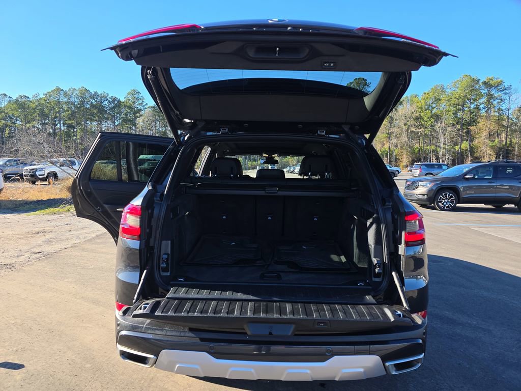 Used 2023 BMW X5 xDrive40i w/ Premium Package image 16