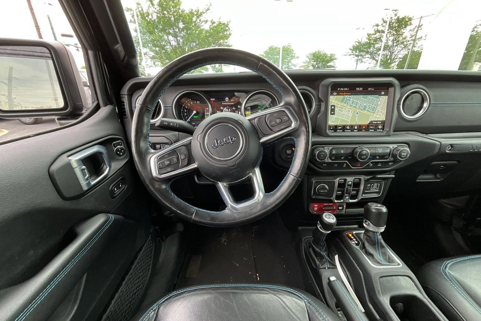 Used 2021 Jeep Wrangler Unlimited Rubicon 4xe w/ Cold Weather Group AWD/4WD image 8