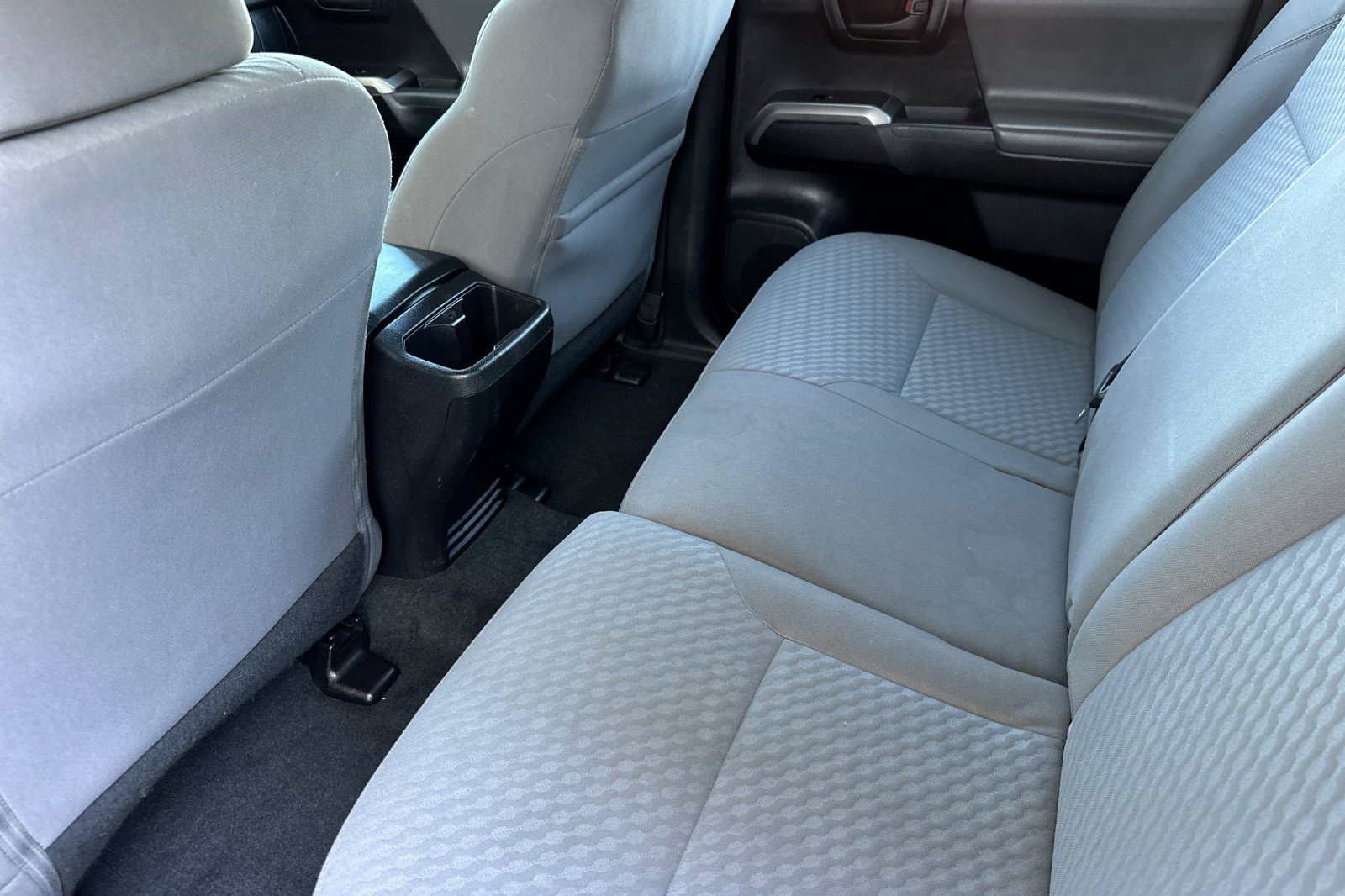 Used 2021 Toyota Tacoma SR5 AWD/4WD image 26