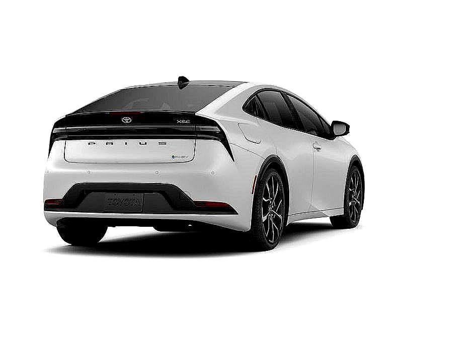 New 2025 Toyota Prius Plug-In Hybrid image 9
