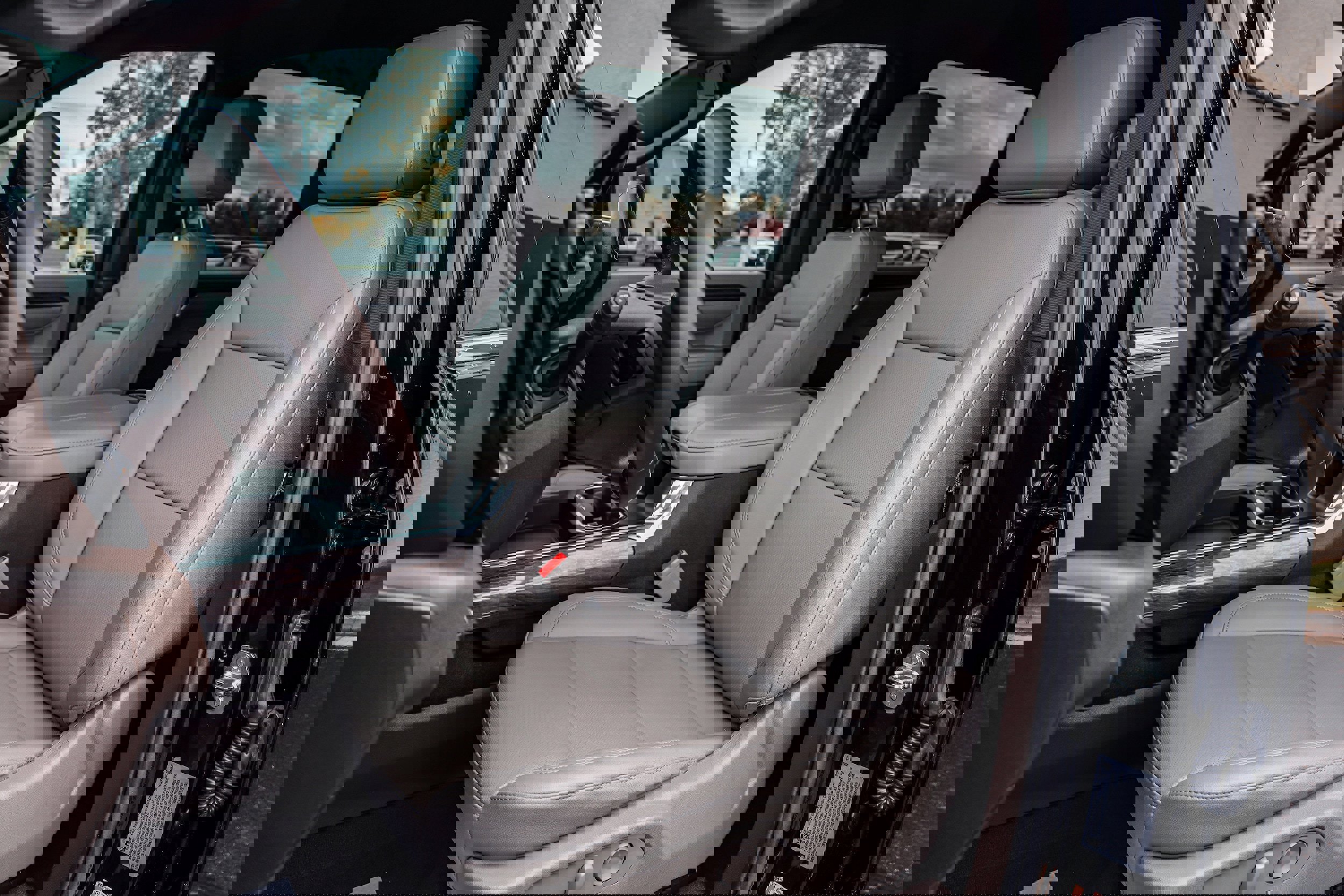 Used 2024 Chevrolet Silverado 3500 LTZ w/ LTZ Plus Package image 9