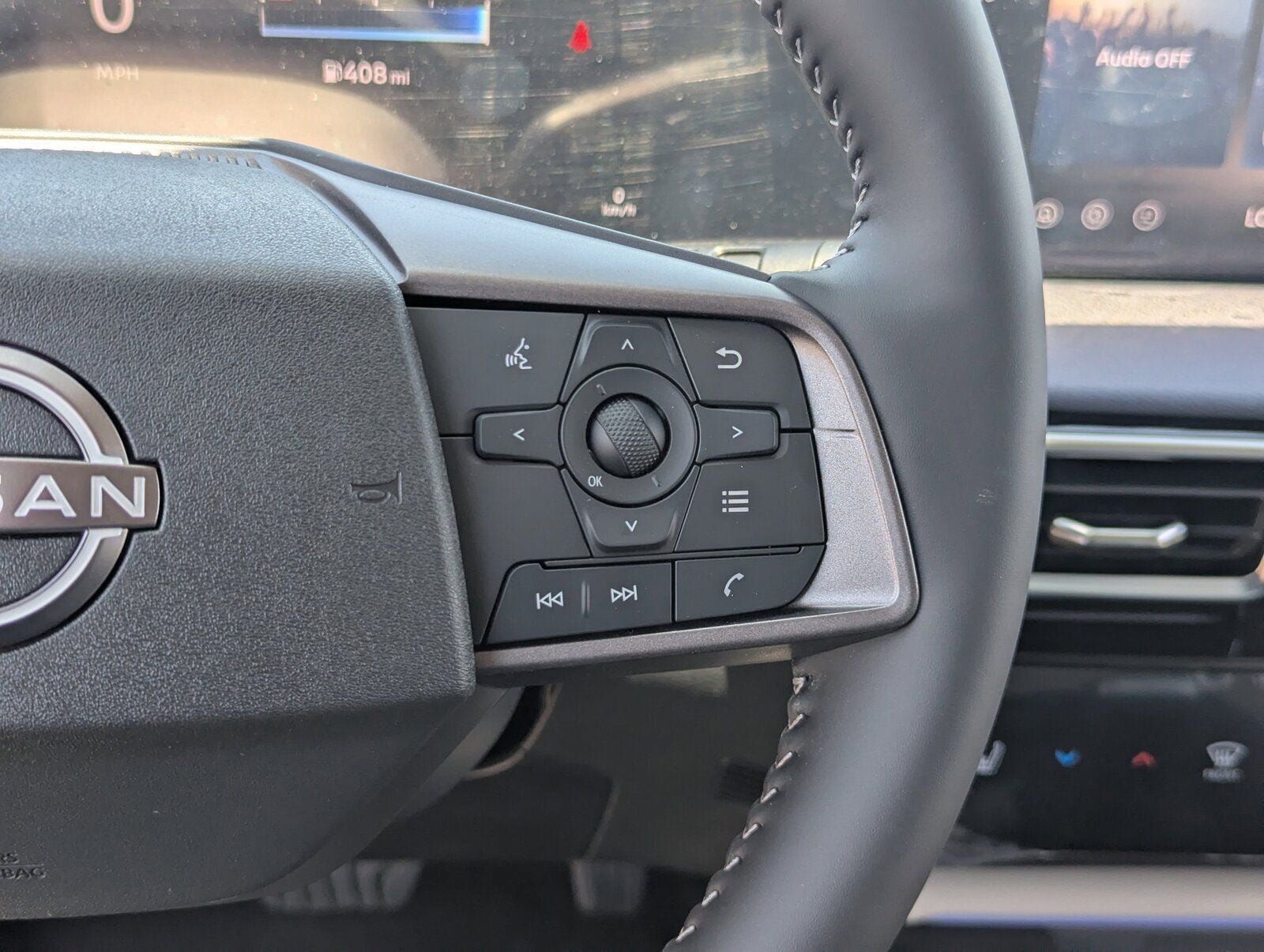 New 2026 Nissan Sentra SL w/ Floor Mat Package FWD image 25