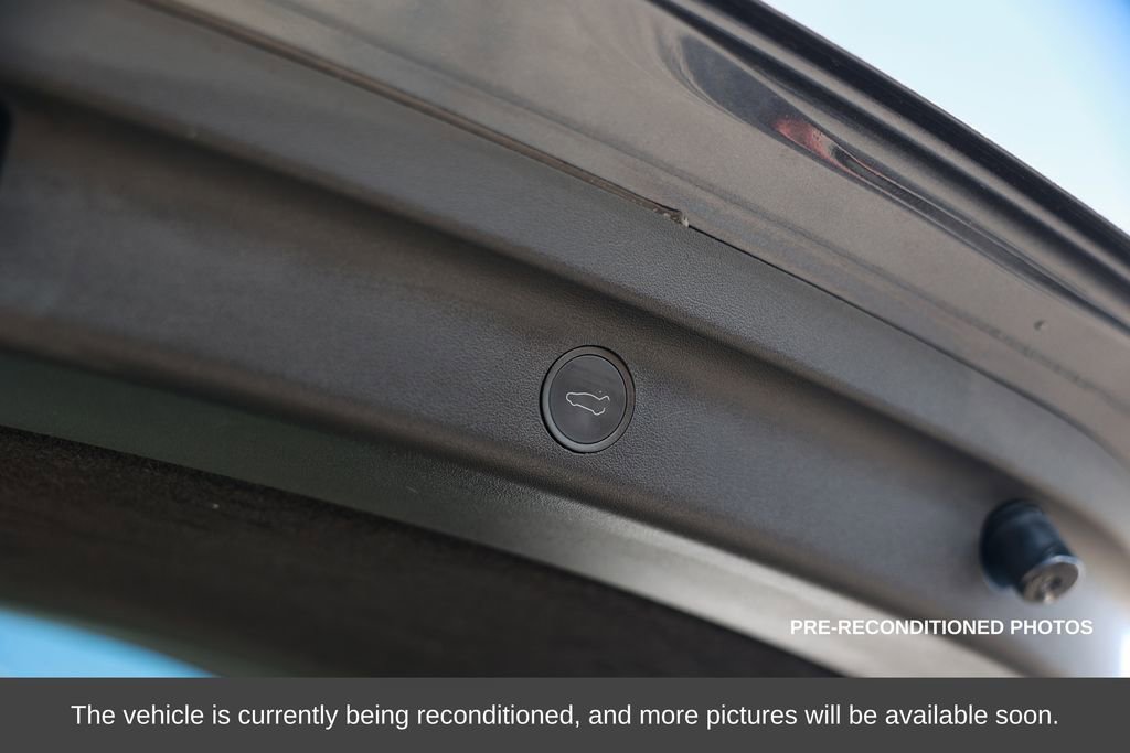 Used 2023 Tesla Model Y Long Range image 37