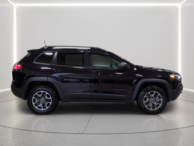 Used 2021 Jeep Cherokee Trailhawk w/ Sun, Sound & Nav Group AWD/4WD image 6