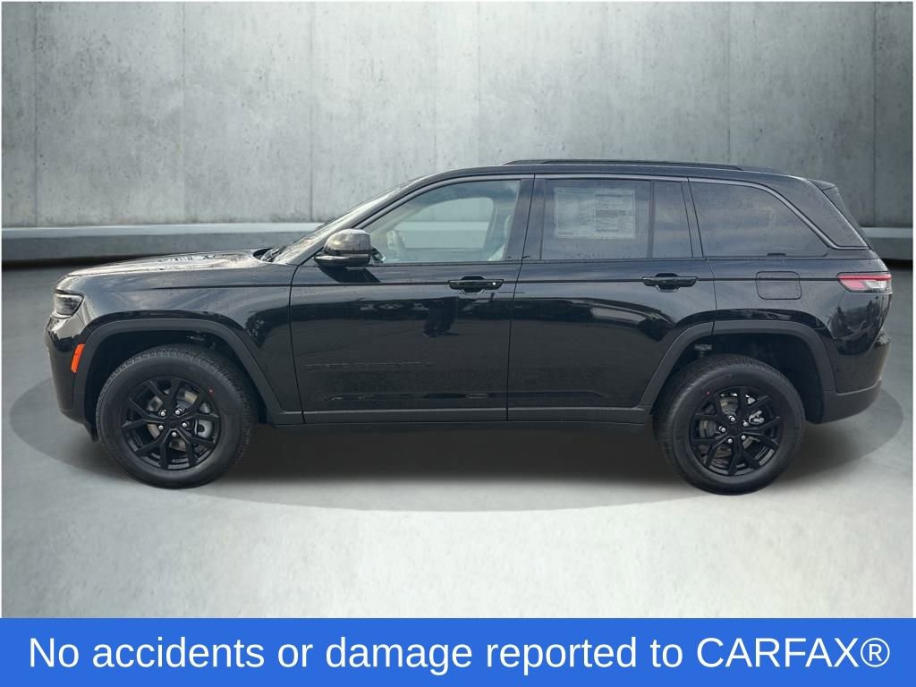 New 2026 Jeep Grand Cherokee Laredo image 2