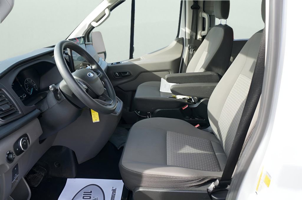 Used 2024 Ford Transit 350 XLT RWD image 13
