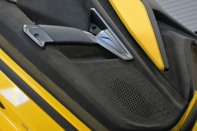 Used 2024 Lamborghini Revuelto AWD/4WD image 35