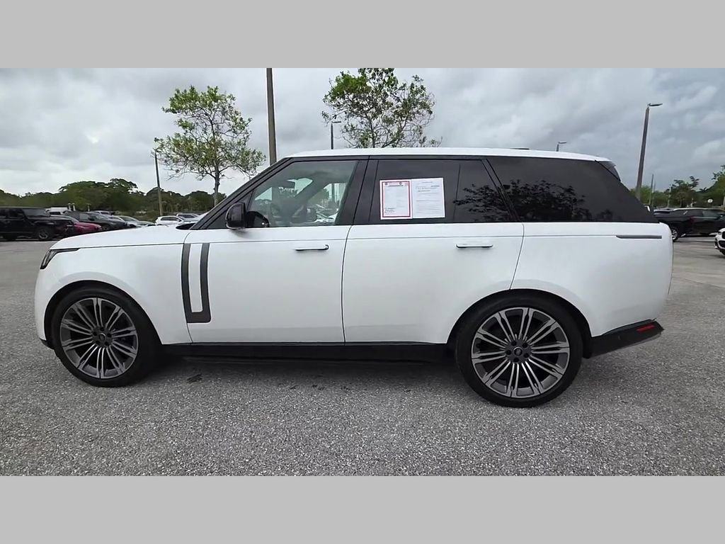 Used 2024 Land Rover Range Rover SE AWD/4WD image 40