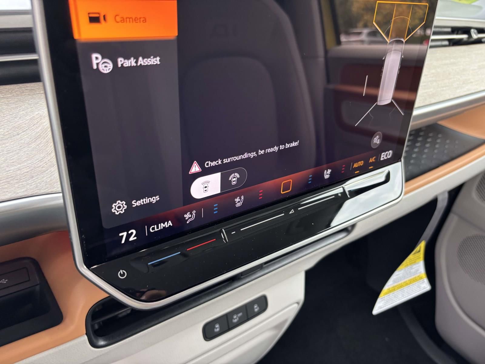 New 2025 Volkswagen ID. Buzz Pro S Plus image 22