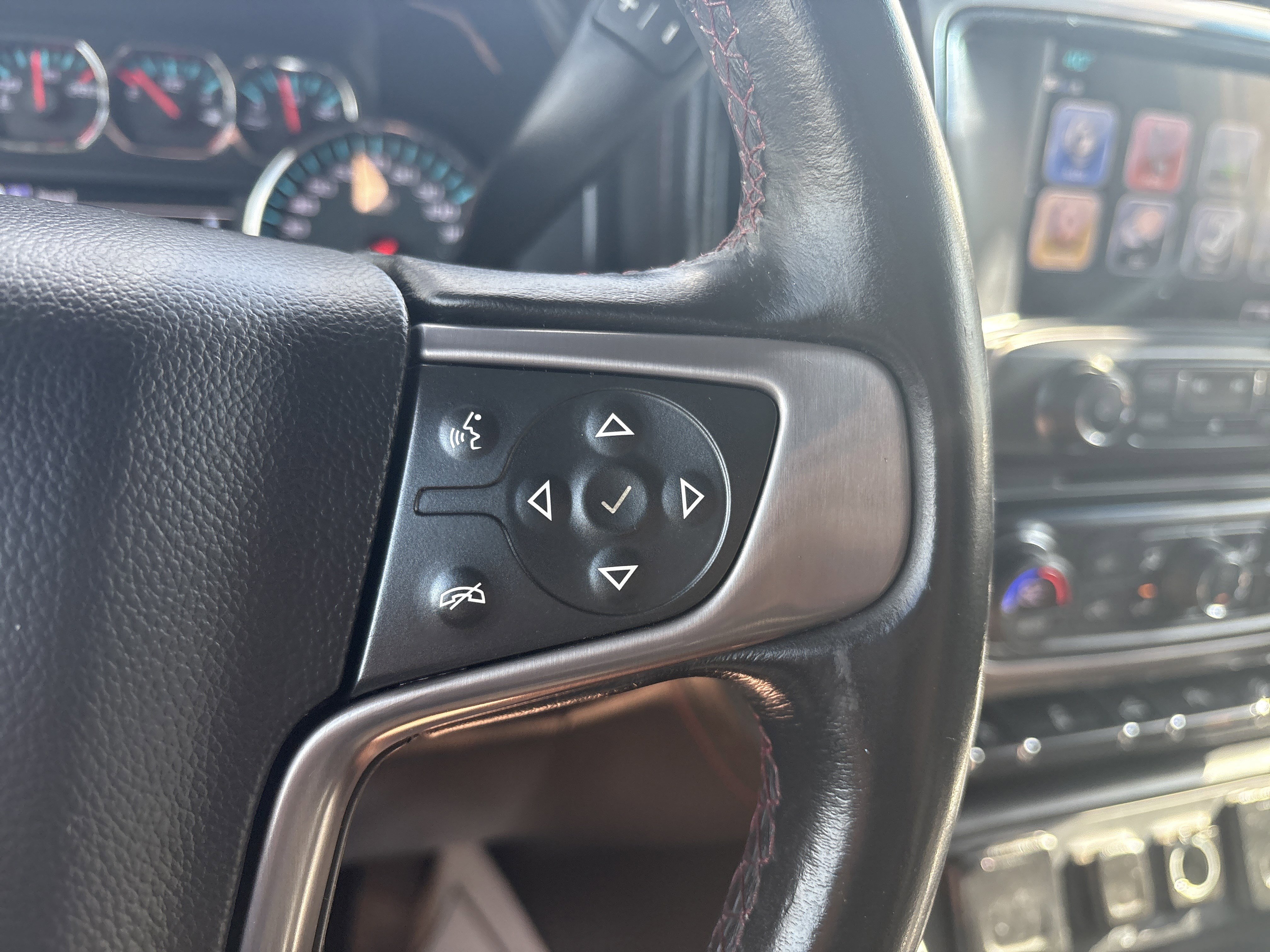 Used 2017 GMC Sierra 1500 SLT w/ All Terrain X Package image 25