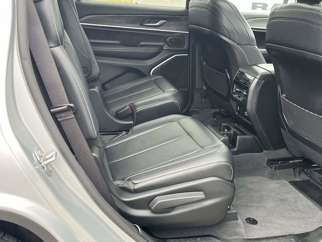 Used 2021 Jeep Grand Cherokee L Limited image 24