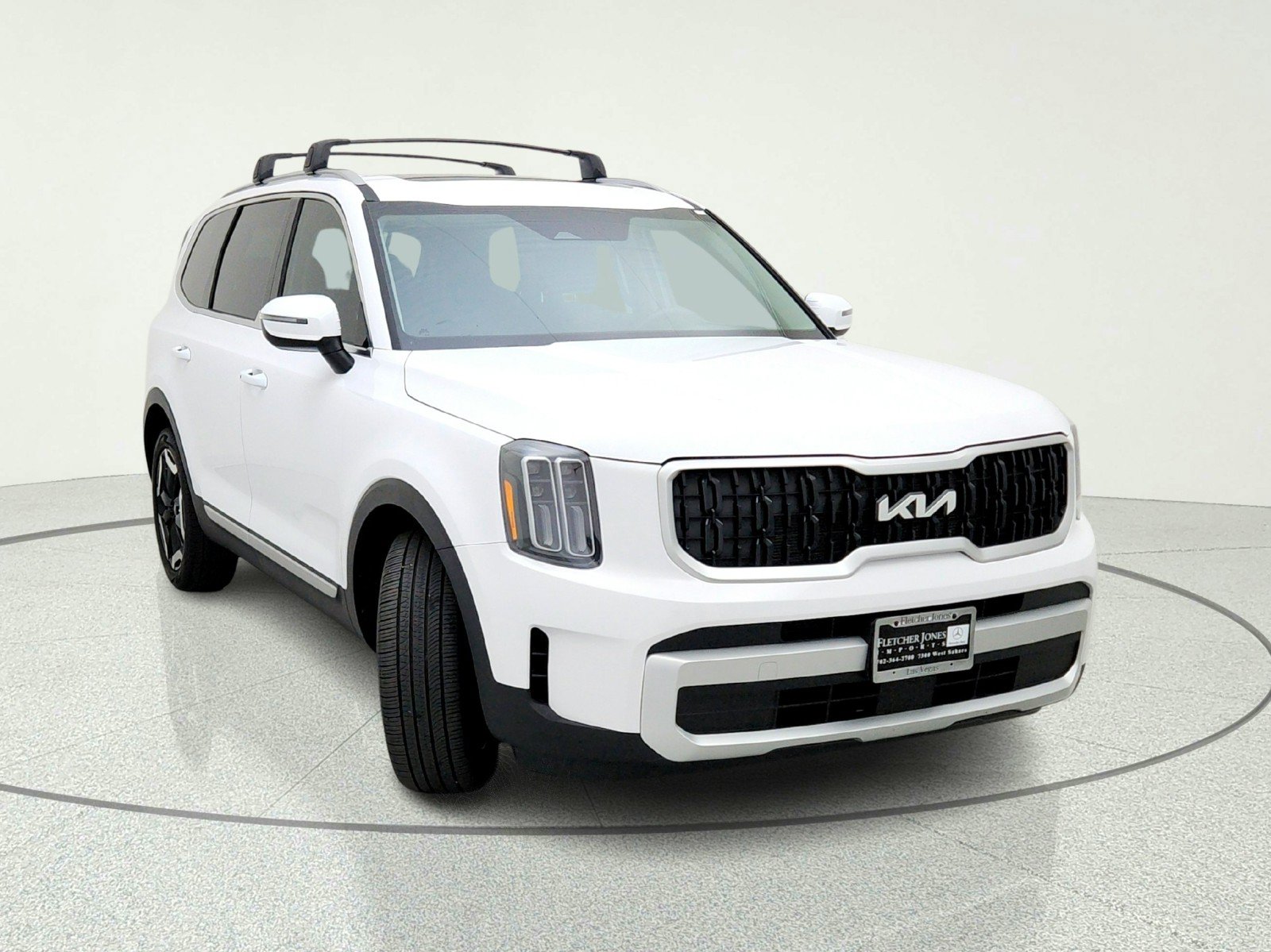Used 2024 Kia Telluride EX FWD image 4