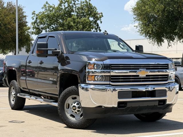 Used 2018 Chevrolet Silverado 2500 LT AWD/4WD image 2