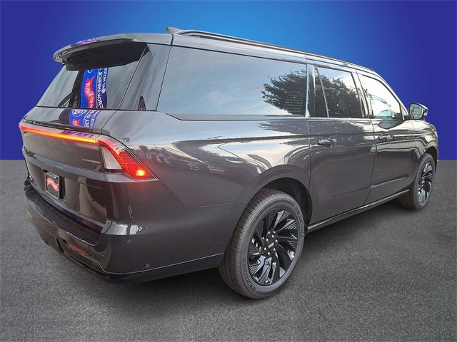 New 2025 Lincoln Navigator L Reserve w/ Jet Appearance Package image 3