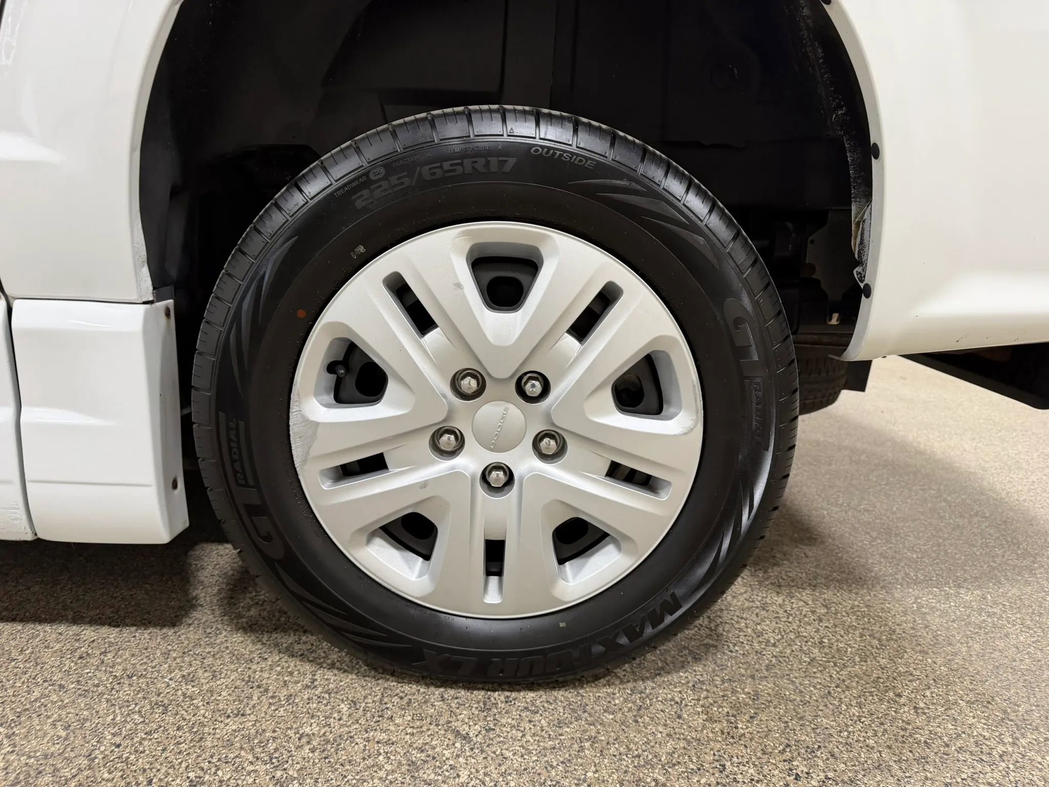 Used 2015 Dodge Grand Caravan SE w/ Quick Order Package 29E SE FWD image 57
