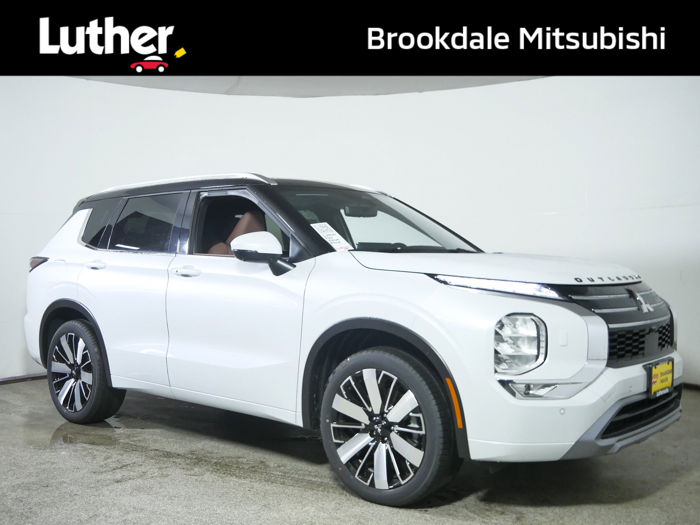 New 2025 Mitsubishi Outlander SEL