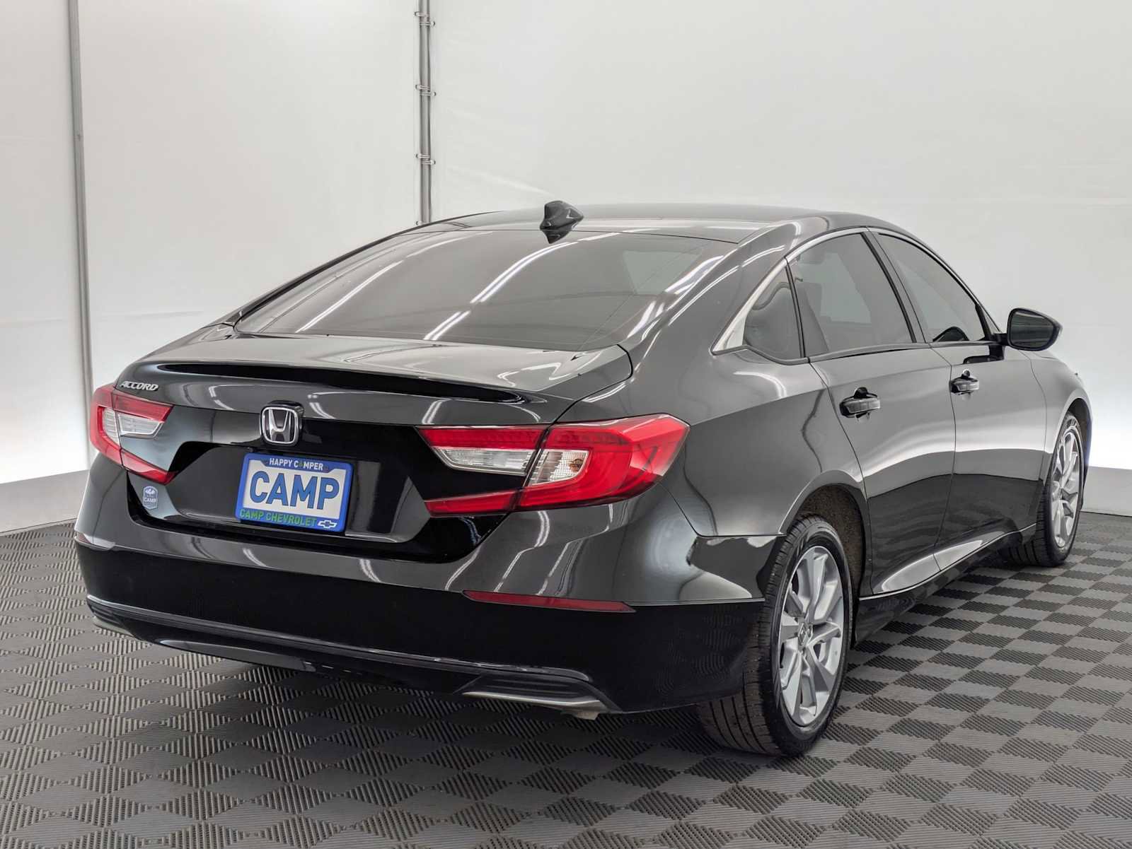 Used 2018 Honda Accord LX image 6