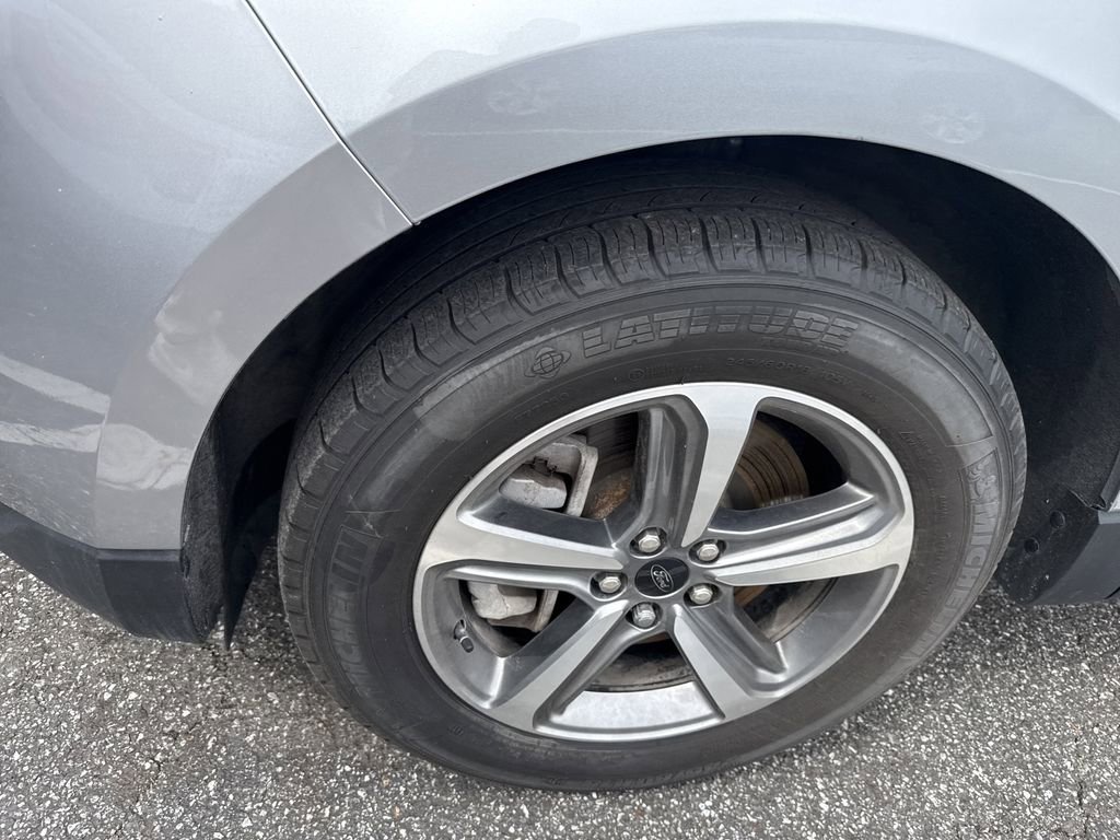 Used 2023 Ford Edge SEL w/ Convenience Package image 5