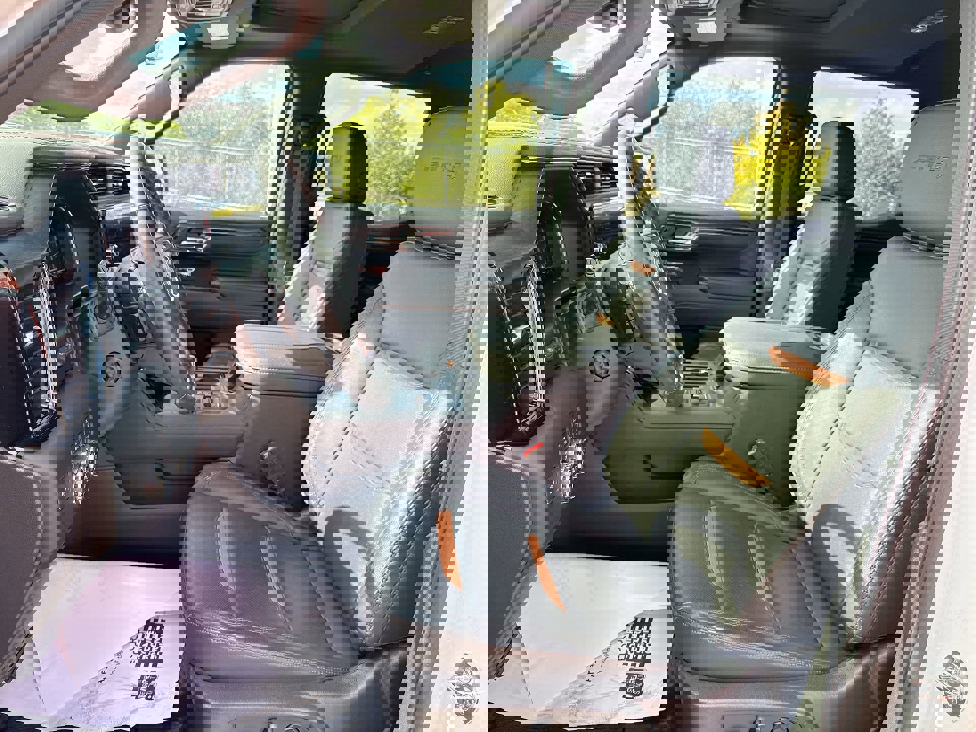 Used 2024 GMC Sierra 1500 AT4 w/ Technology Package image 13