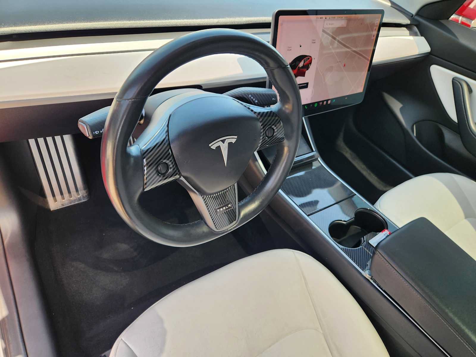 Used 2018 Tesla Model 3 Mid Range RWD image 2
