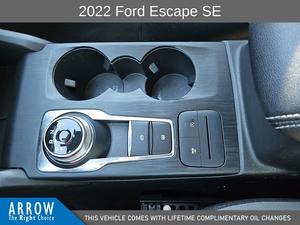 Used 2022 Ford Escape SE image 28