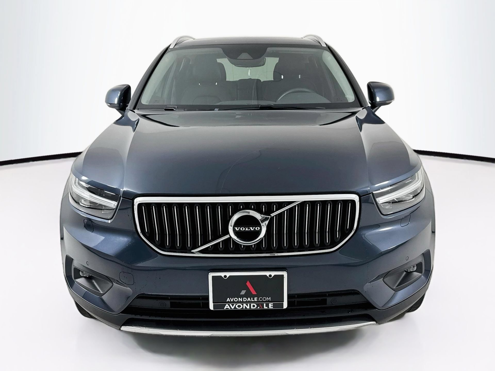 Used 2022 Volvo XC40 T5 Inscription w/ Climate Package AWD/4WD image 2