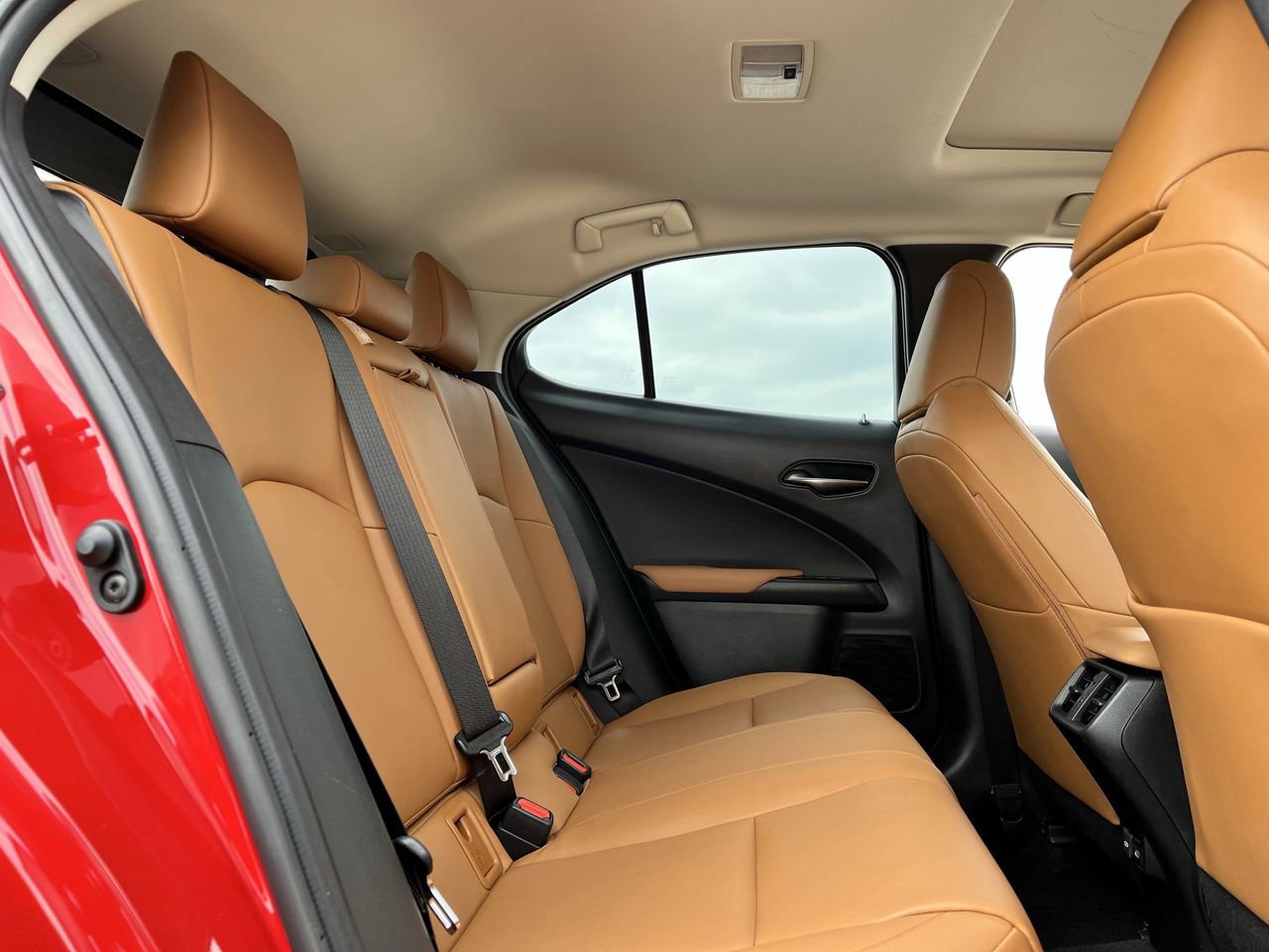 Used 2021 Lexus UX 200 w/ Premium Package FWD image 27