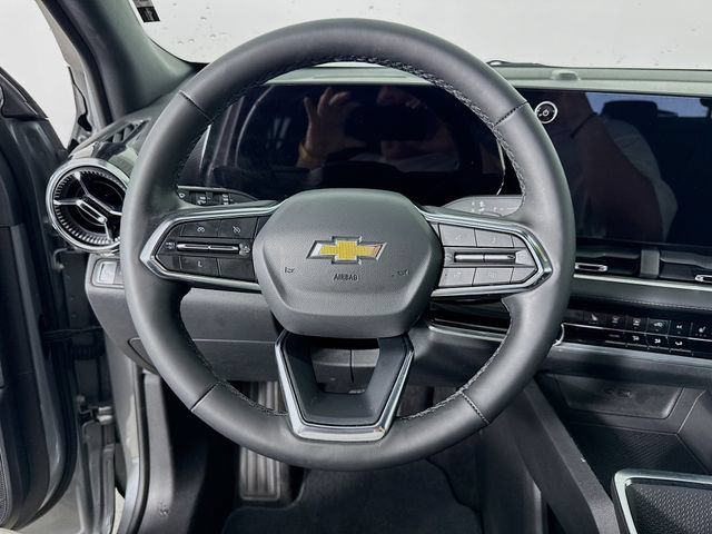 Used 2025 Chevrolet Equinox LT FWD image 12