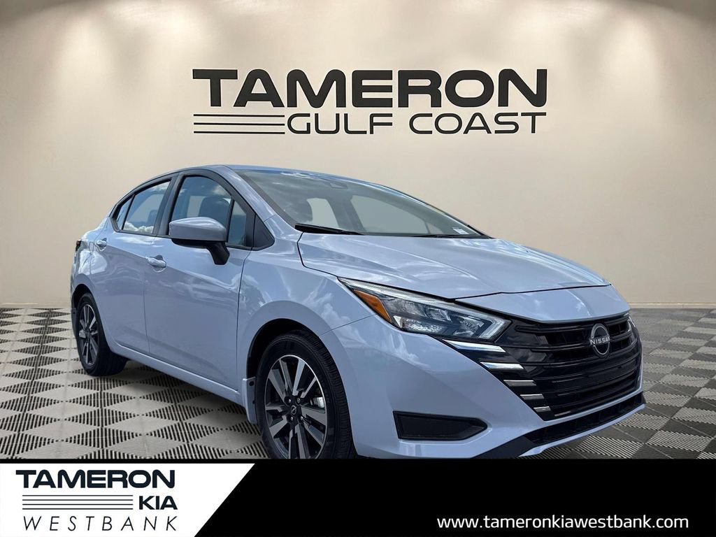 Used 2025 Nissan Versa SV w/ Trunk Package