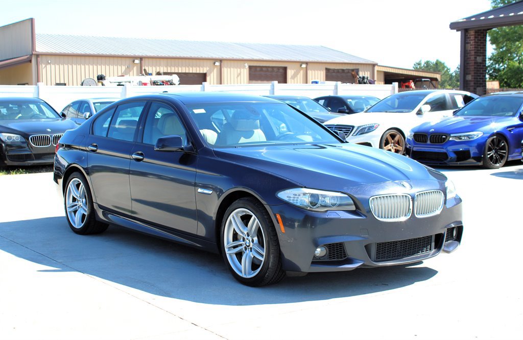 Used 2011 BMW 550i Sedan RWD image 9