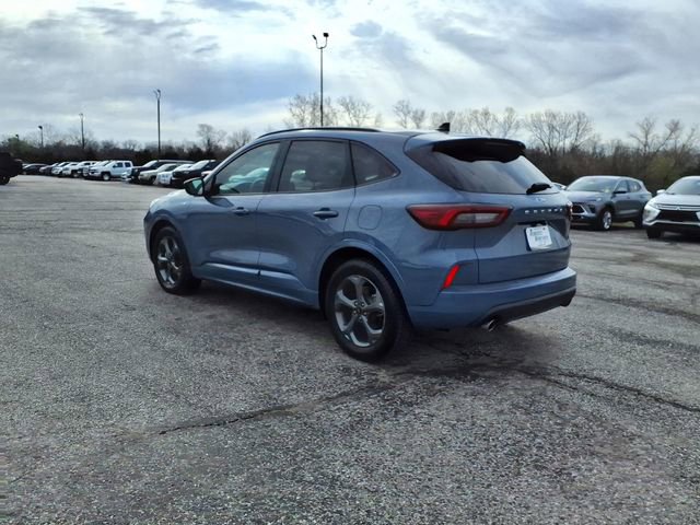 Used 2023 Ford Escape ST-Line image 23