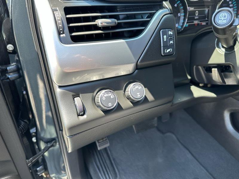 Used 2020 Chevrolet Tahoe LS w/ Enhanced Driver Alert Package AWD/4WD image 16