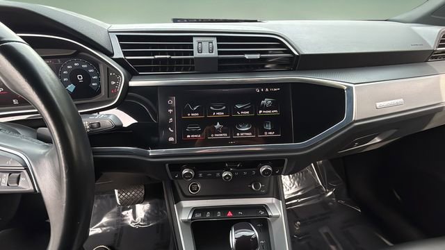 Used 2023 Audi Q3 2.0T Premium image 26