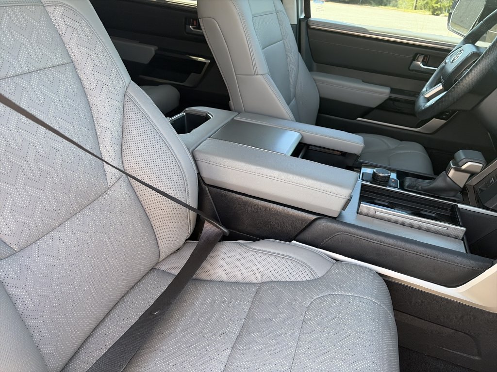 Used 2024 Toyota Sequoia Limited RWD image 33