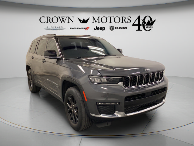 Used 2023 Jeep Grand Cherokee L Limited AWD/4WD image 9