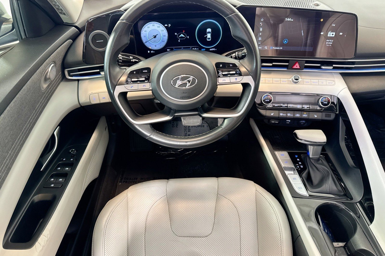 Used 2021 Hyundai Elantra Limited image 22