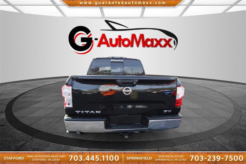 Used 2018 Nissan Titan SV image 6
