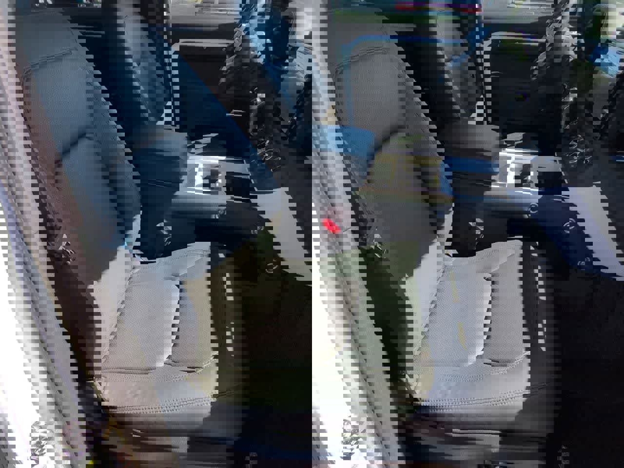 Certified 2025 Land Rover Defender 110 S image 23