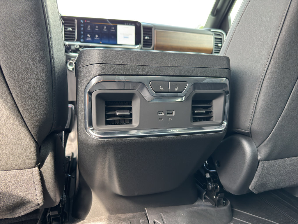 New 2026 Chevrolet Silverado 1500 High Country AWD/4WD image 32