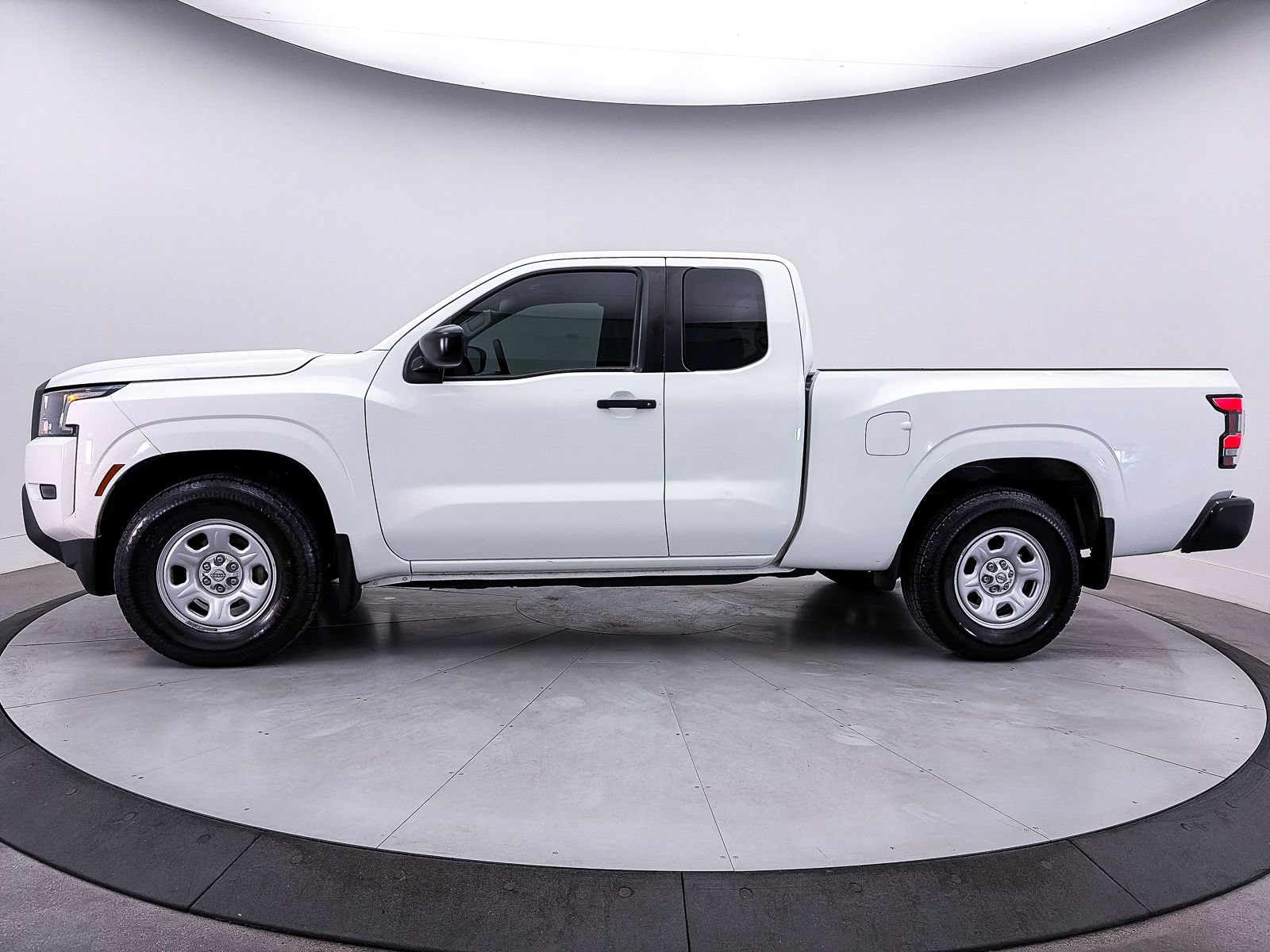 Used 2022 Nissan Frontier S w/ Technology Package RWD image 34