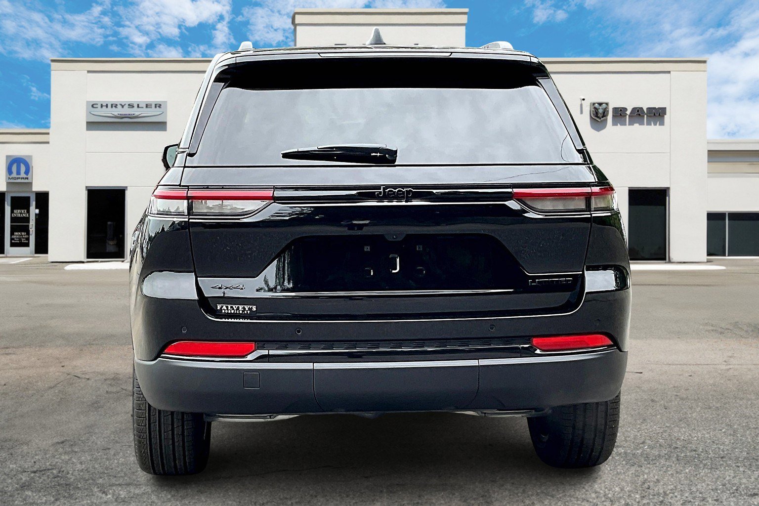 New 2025 Jeep Grand Cherokee Limited image 4