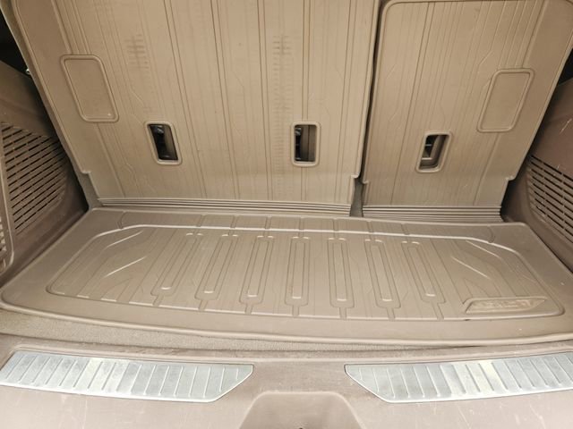 Used 2023 GMC Yukon Denali w/ LPO, Floor Liner Package AWD/4WD image 33