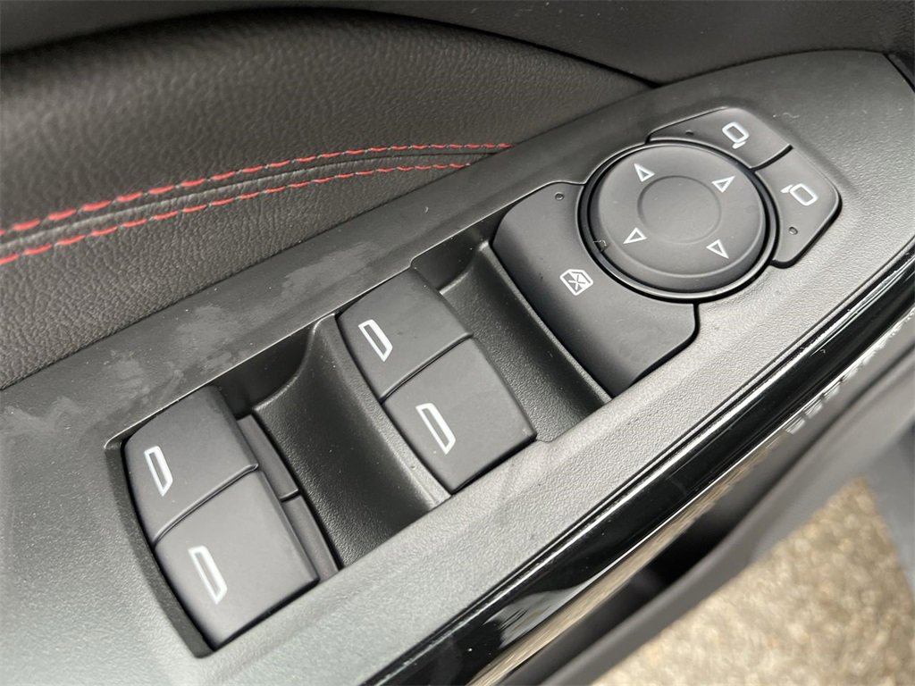 New 2026 Chevrolet Trax RS w/ Sunroof Package image 13