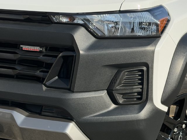 Certified 2023 Chevrolet Colorado Trail Boss w/ Technology Package AWD/4WD image 12