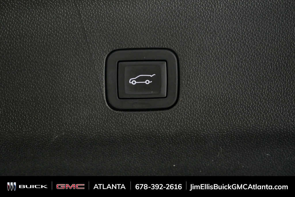 Used 2025 Chevrolet Tahoe LT image 32