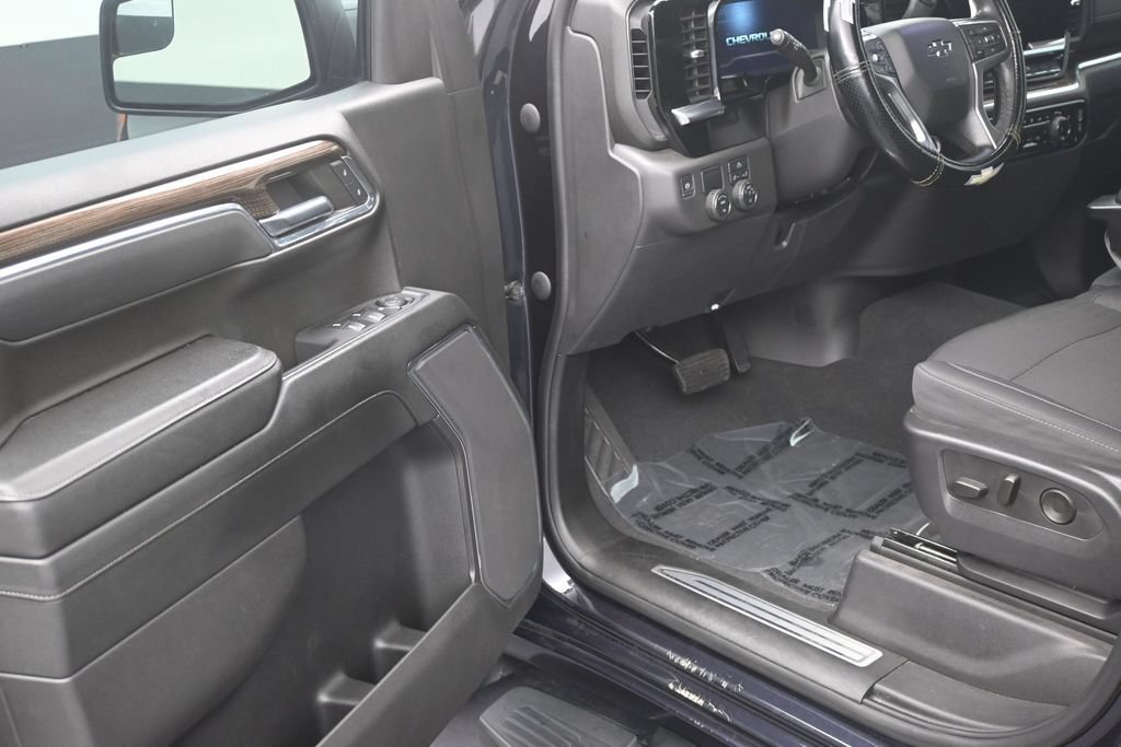 Used 2023 Chevrolet Silverado 1500 RST RWD image 10