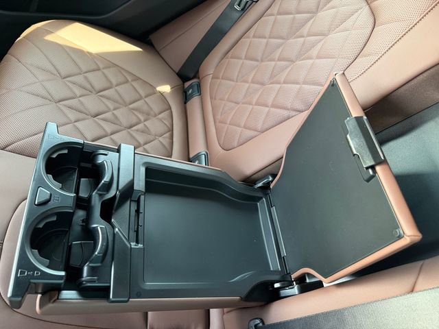 New 2026 BMW X5 xDrive40i w/ M Sport Package AWD/4WD image 21