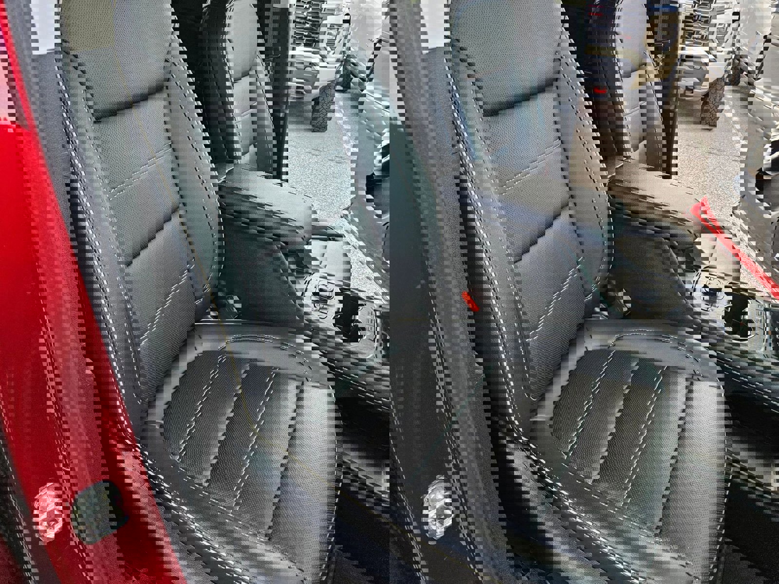 Used 2023 GMC Acadia Denali image 29