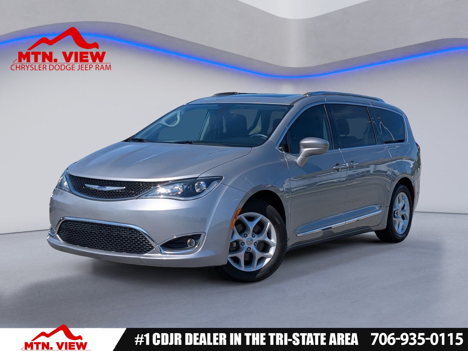 Used 2018 Chrysler Pacifica Touring-L Plus w/ Tire & Wheel Group