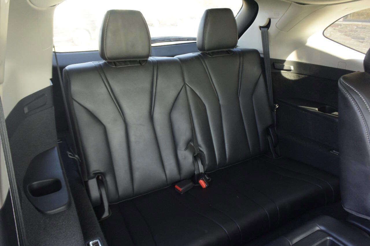 Used 2024 Acura MDX SH-AWD w/ Technology Package image 31